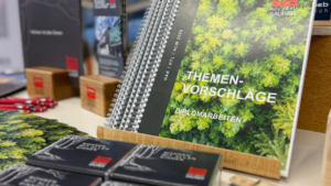 Referenz Holzbau Saurer Karrieretag an HAK, HLW und HTL Reutte Ausbildungsmöglichkeiten Themenvorschläge für Diplomarbeiten Karrierechancen